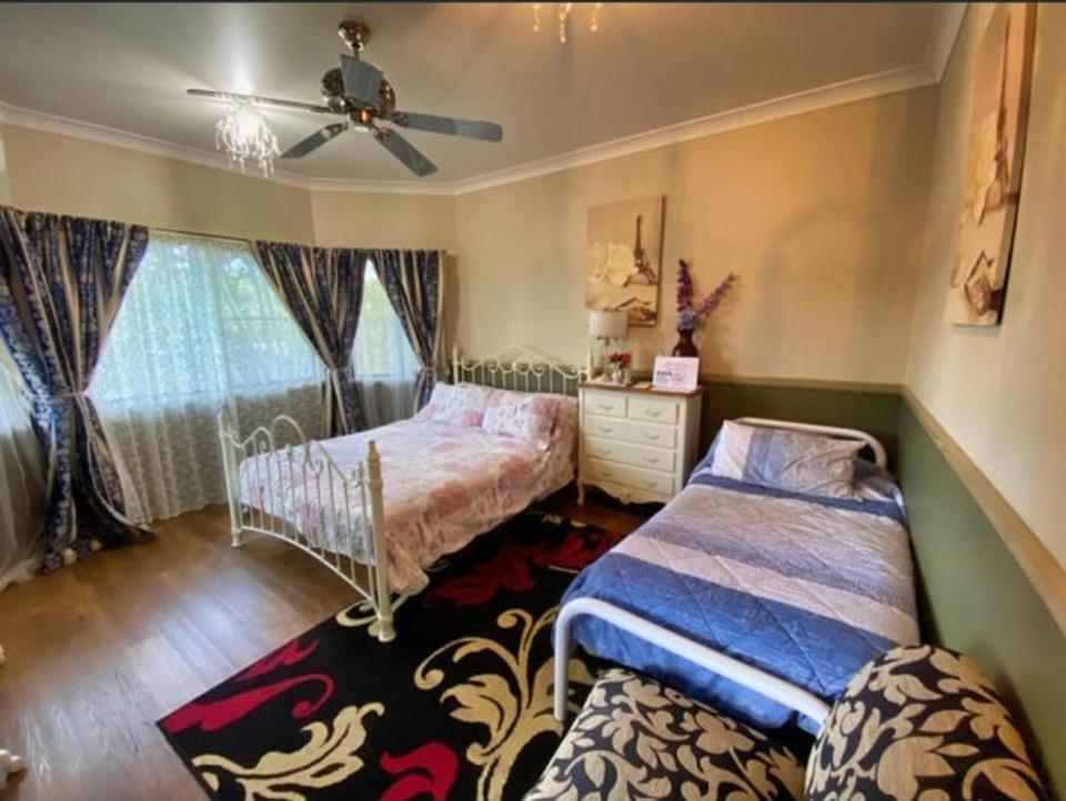 Golden Lace B&B Sarina 외부 사진
