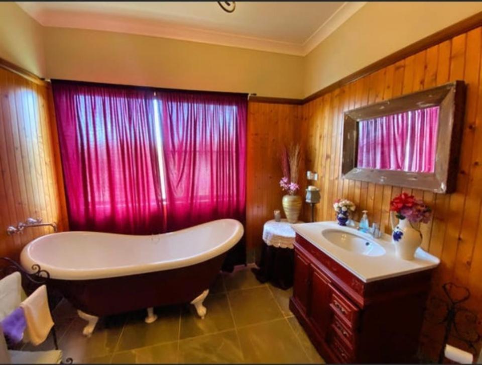 Golden Lace B&B Sarina 외부 사진